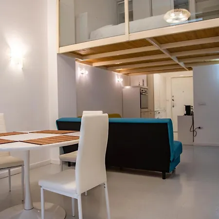 White Loft Apartman Salerno